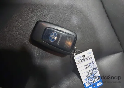 2017 Toyota Prius Four z USA, uszkodzony, nr VIN JTDKARFU0H3032672